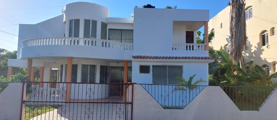 casas - CASA DE VENTA EN PUERTO PLATA 1