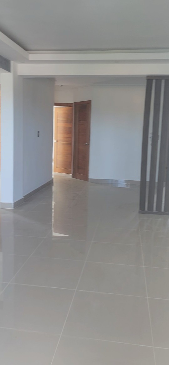 apartamentos - Cuarto Nivel Con Terraza Privada en Alquiler