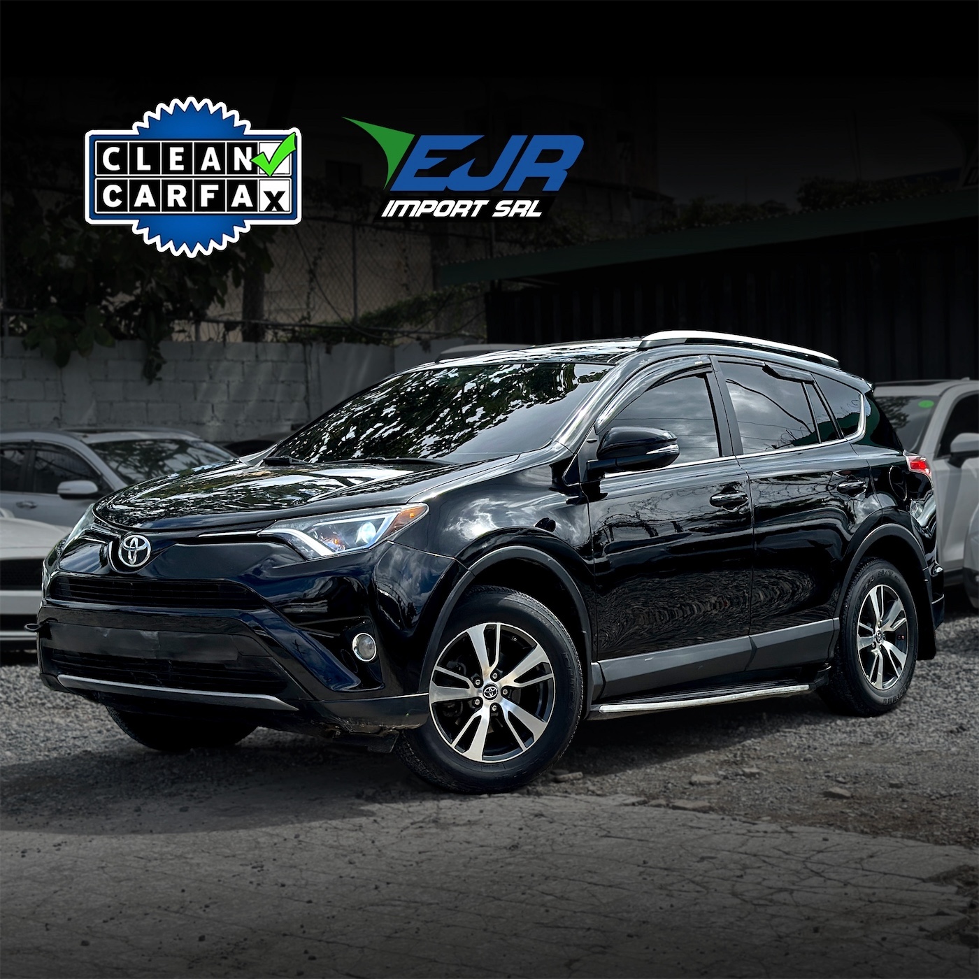 jeepetas y camionetas - TOYOTA RAV4 XLE 2016