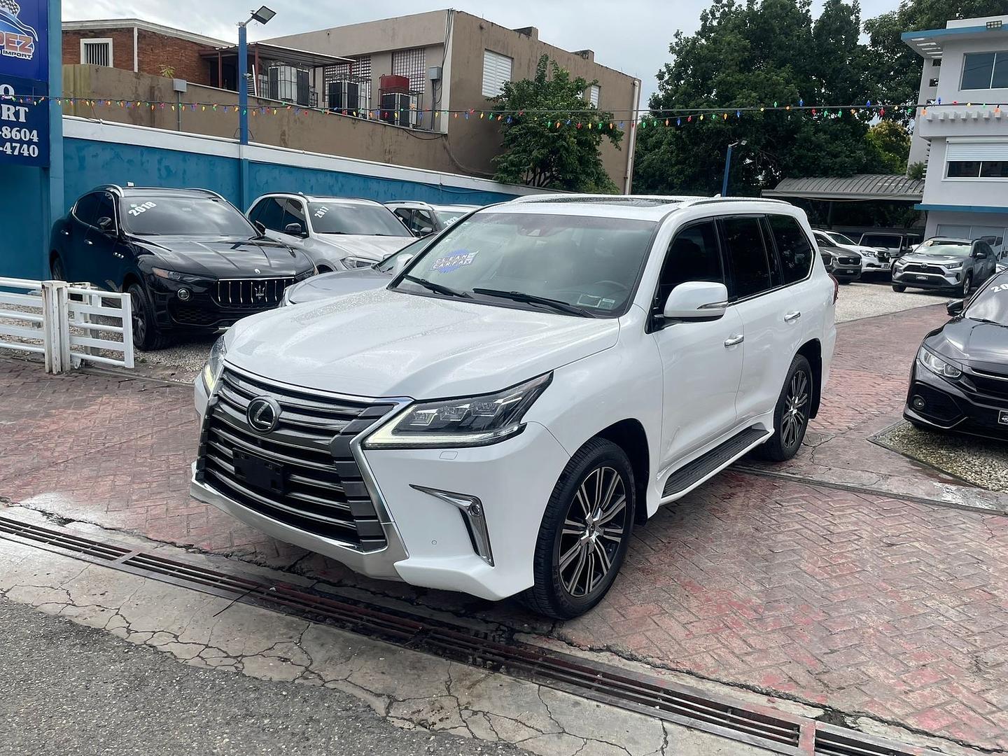 jeepetas y camionetas - Lexus LX 570 2018 2