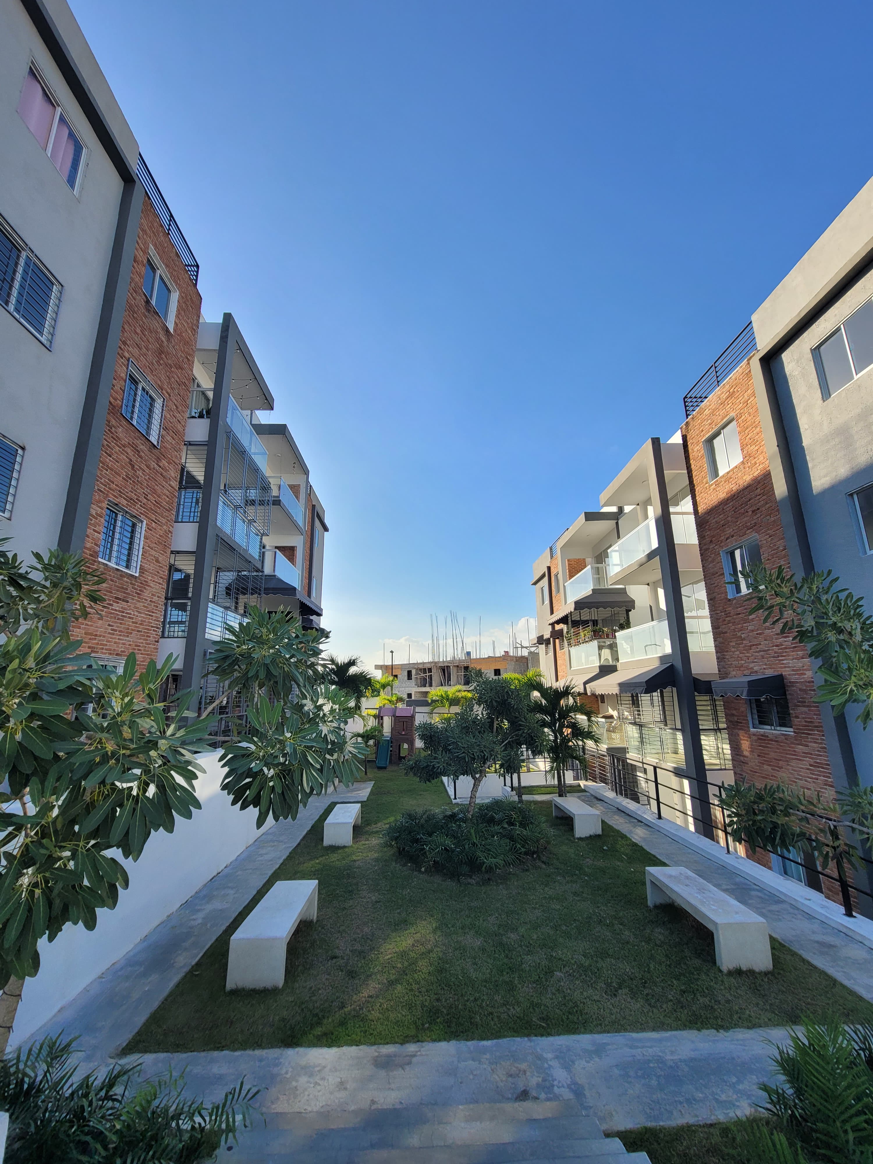 apartamentos - Apartamento en Jacobo majluta bono del gobierno  0
