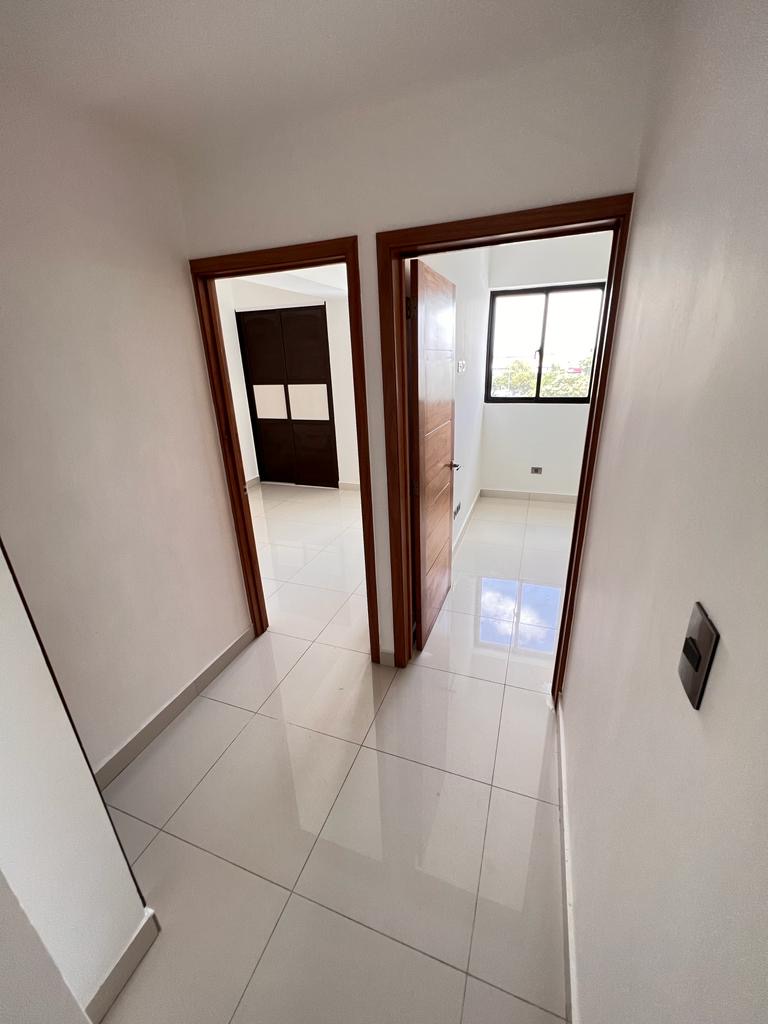 apartamentos - Alquiló renacimiento piso 6 dos hab 2.5 baños dos  7