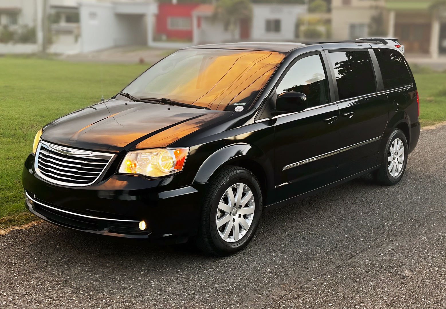 carros - CHRYSLER TOWN & COUNTRY TOURING 3,6 AT V6 2015