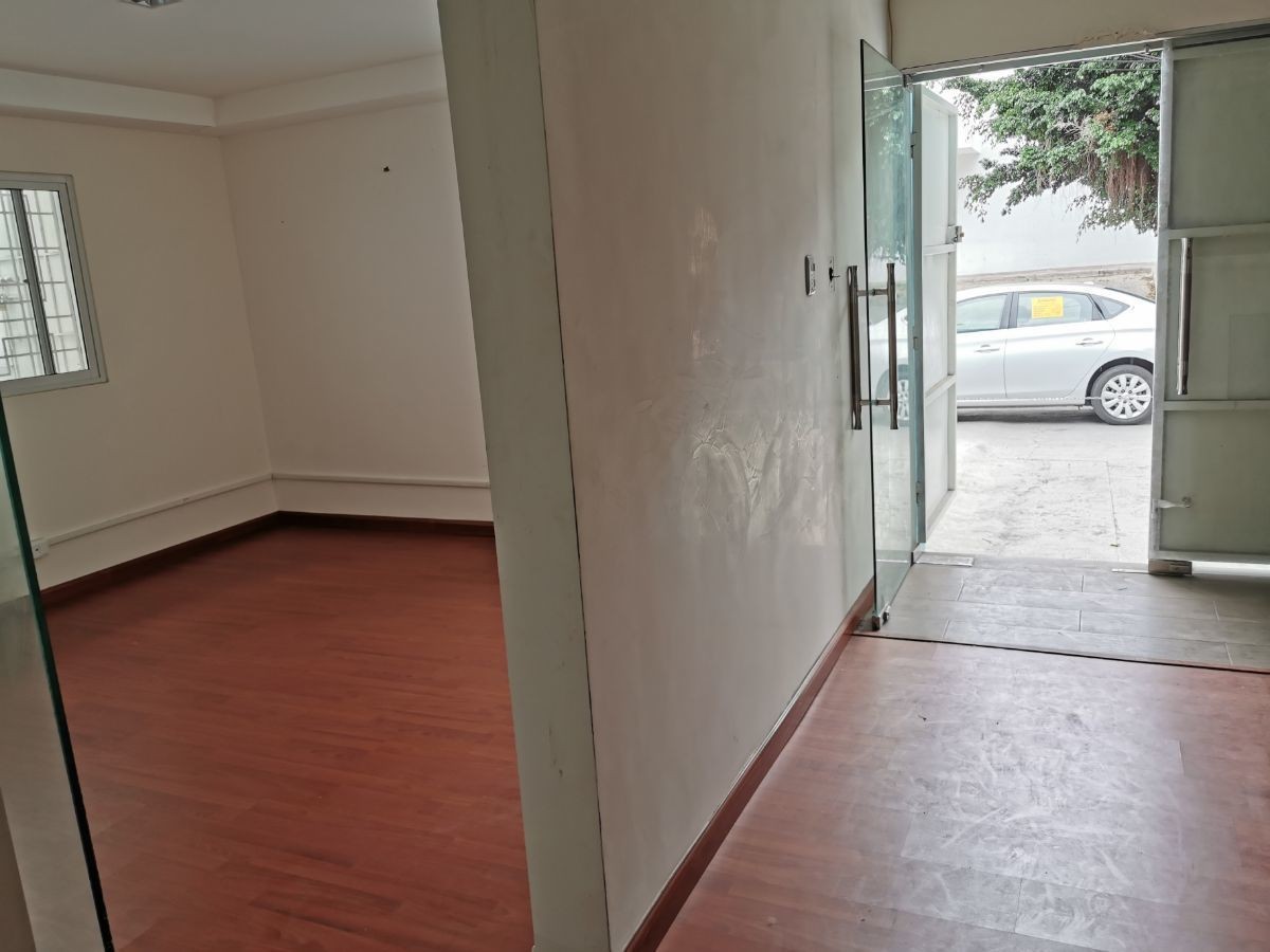 oficinas y locales comerciales - 🔵Alquilo Local para oficina  290 mts 1er piso en Naco
 7