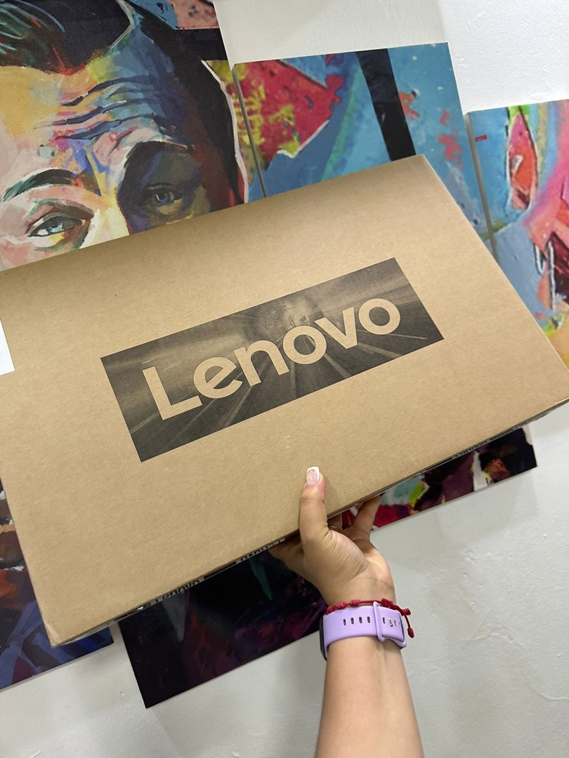 computadoras y laptops - Laptop Lenovo Ideapad 1|IntelCore i3|256gb SSD|8GB RAM|PANTALLA TOUCH 15.6"