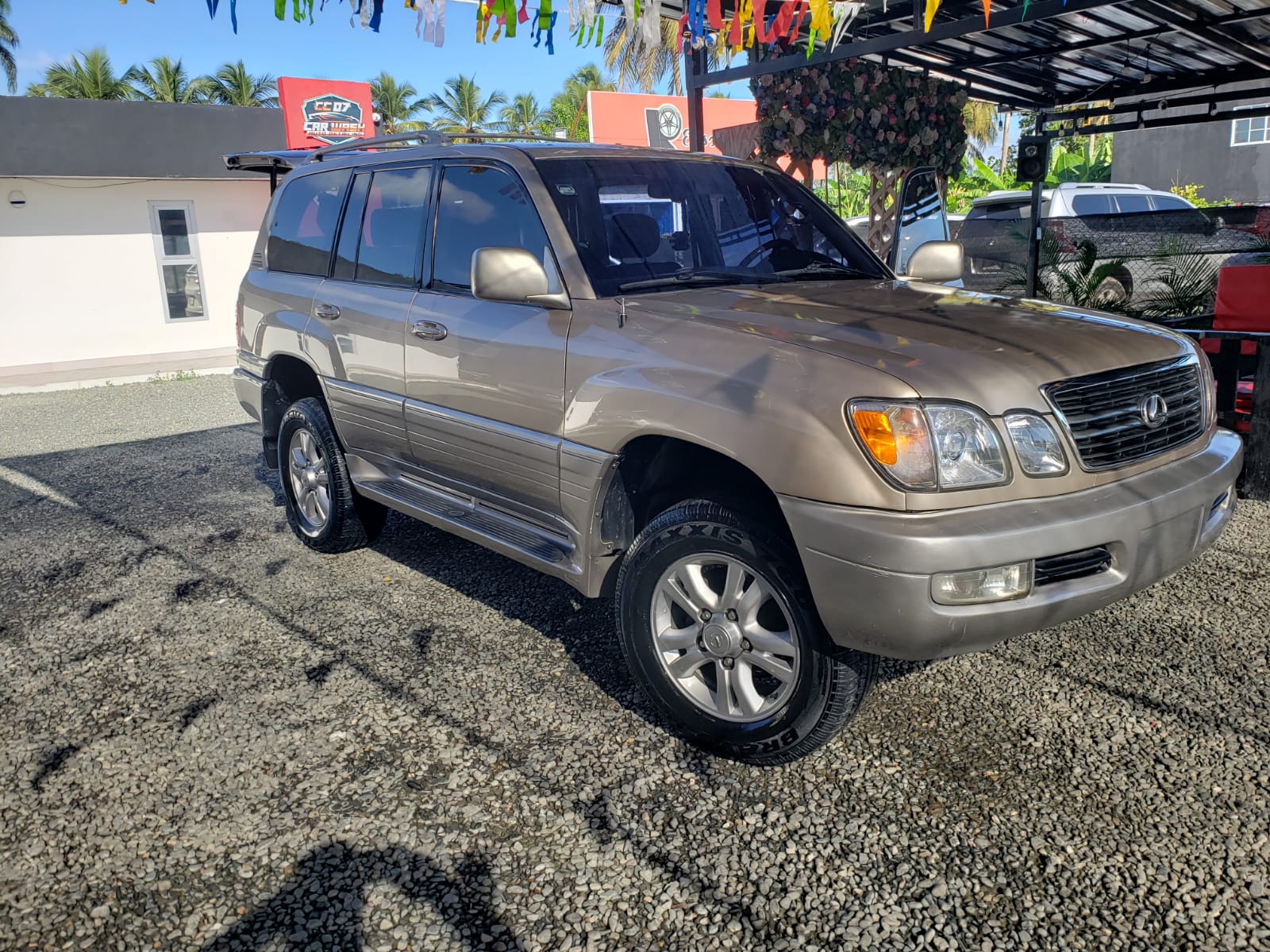 jeepetas y camionetas - lexus LX 470 2001  0