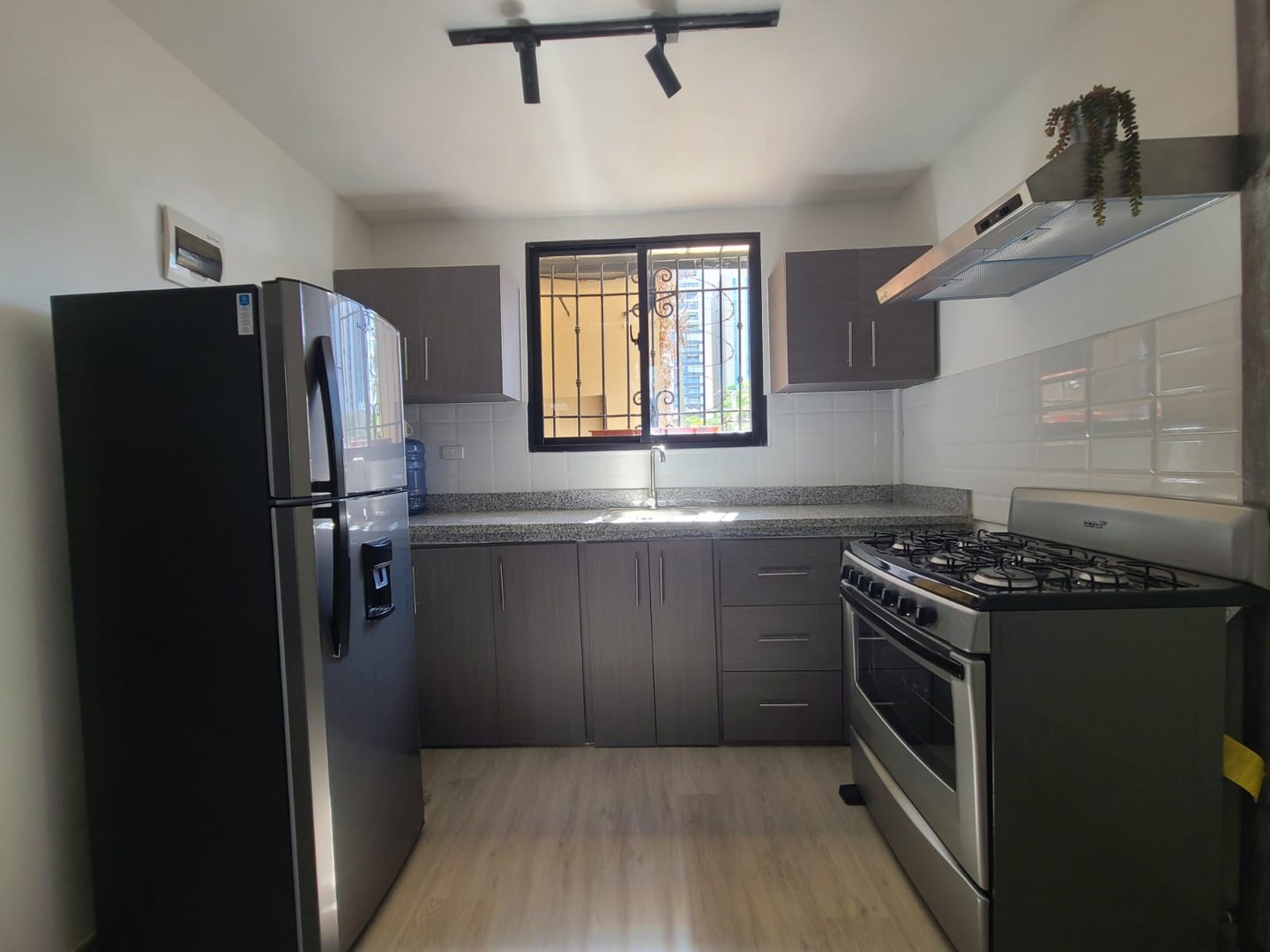 apartamentos - Apartamento  EN ALQUILER amueblado en el céntrico piantini 
 4