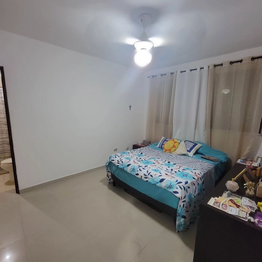 apartamentos - VENDO Amplio Primer Piso de Oportunidad En Viejo Arroyo Hondo Próximo Al Club 3