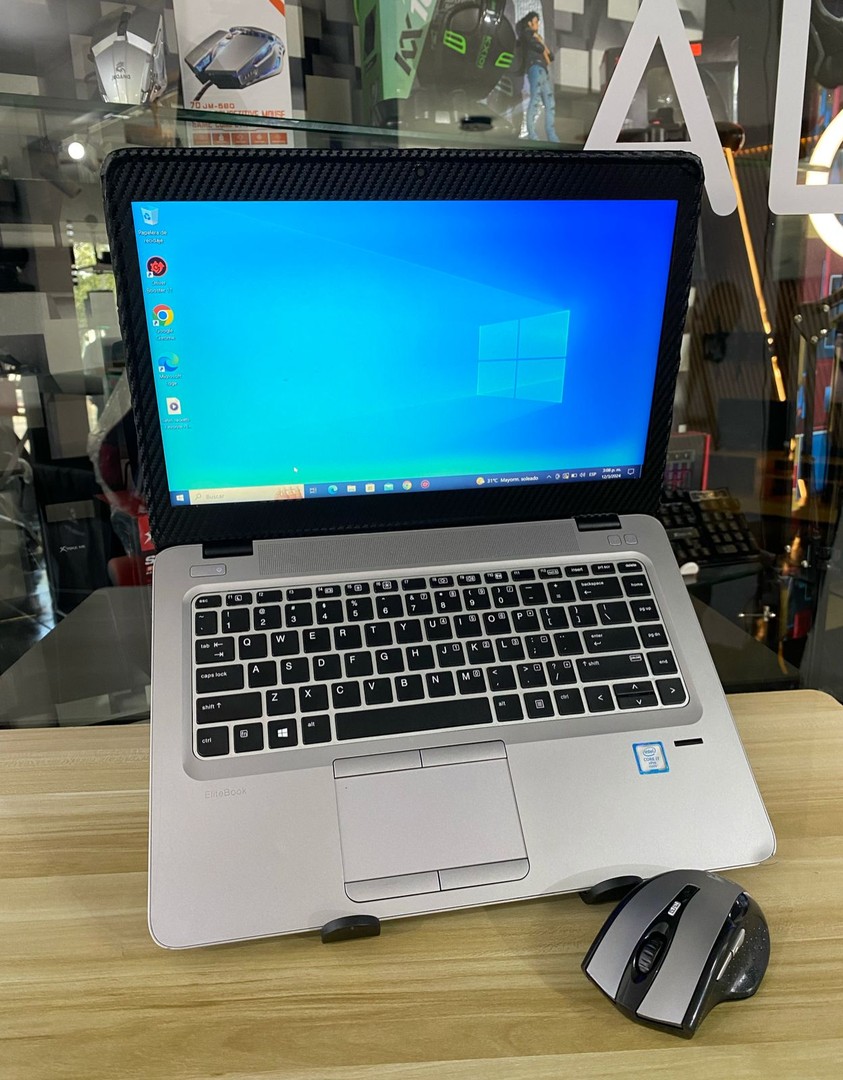 computadoras y laptops - Laptop Hp EliteBook 840-G3
i7 6ta Gen. 2.8GHz  8gb ram 256gb ssd

