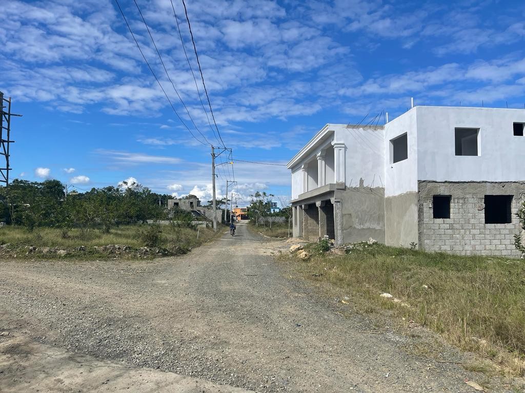 solares y terrenos - vendo solar 160 mts. en residencial doña luz en santo domingo nortte 5