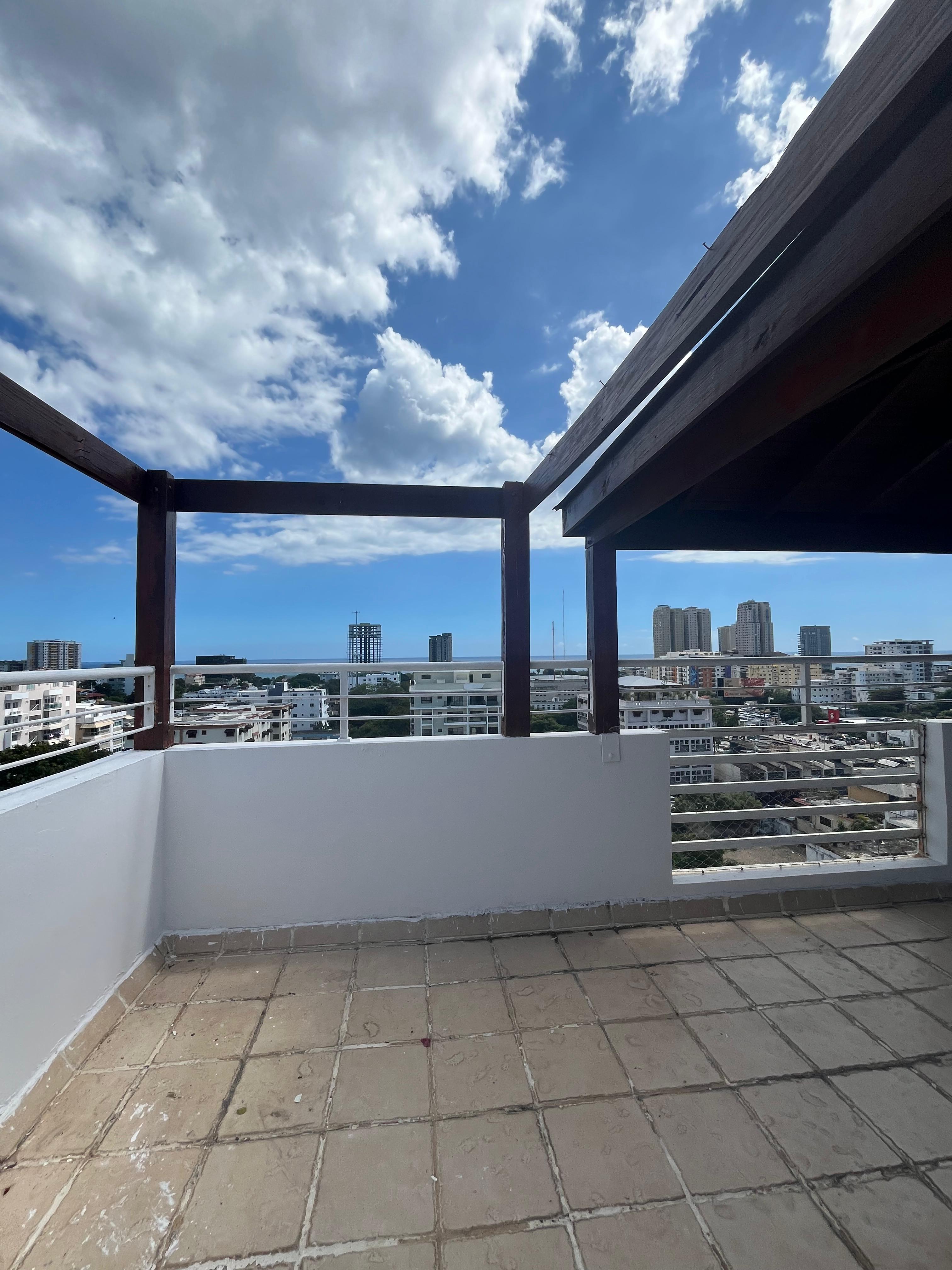 penthouses - Penthouse con Vista al Mar en Alquiler 0