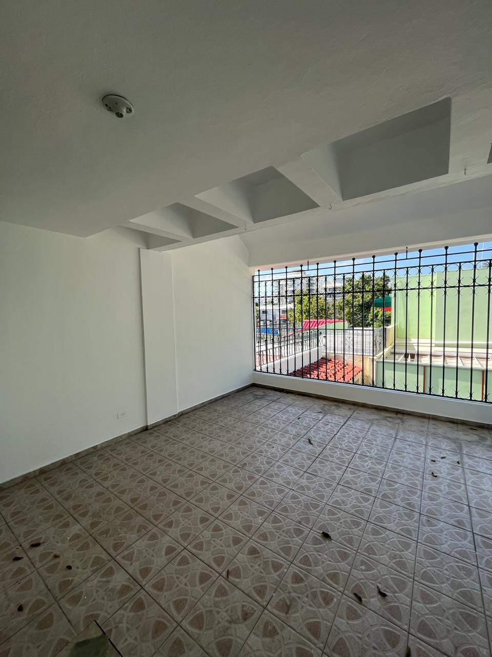 casas - Casa en Venta, La Castellana RD$ 25,000,000   6