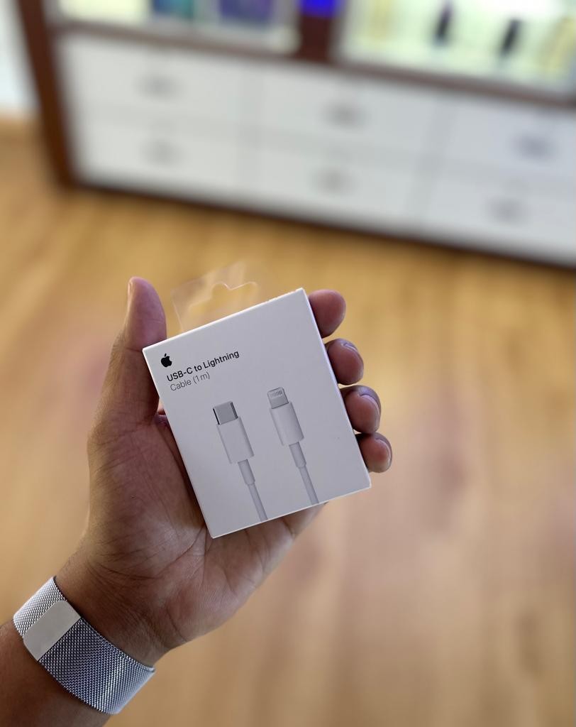 celulares y tabletas - CABLE USB-C A LIGHTNING 1M - TIENDA FISICA