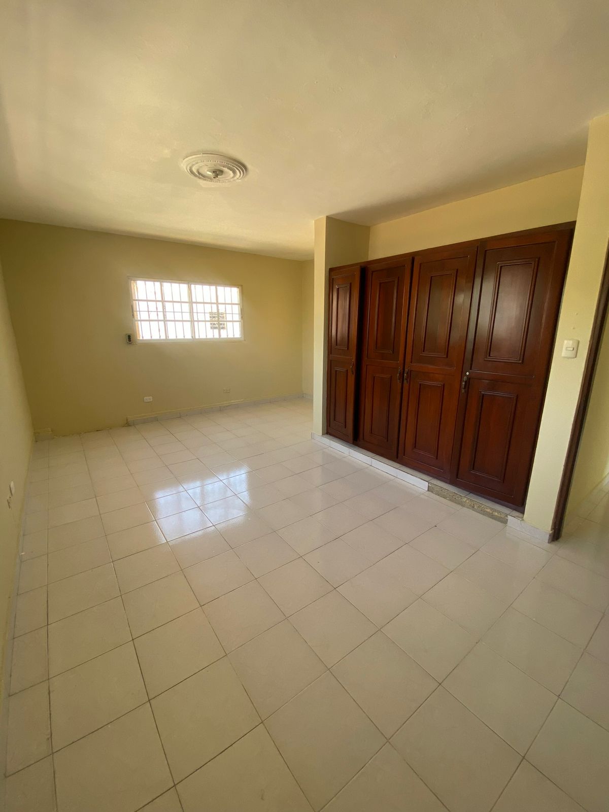 casas - Vendo Casa Residencial Alpes II, Sto. Dgo. Este 3