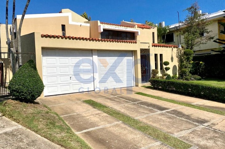 casas - Casa En venta en Julieta Morales 1