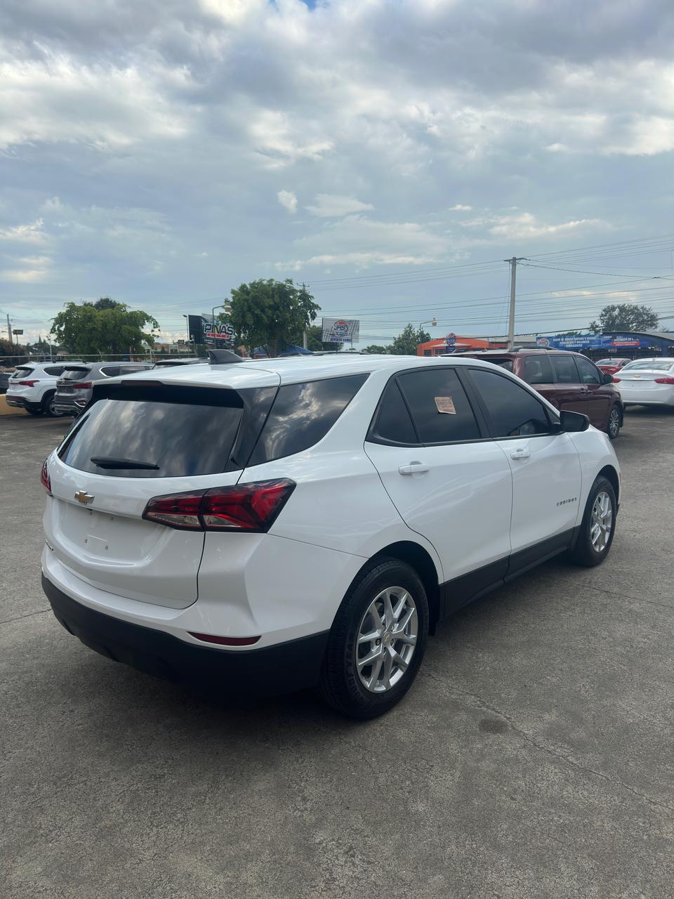 jeepetas y camionetas - 2022 Chevrolet Equinox LS  2