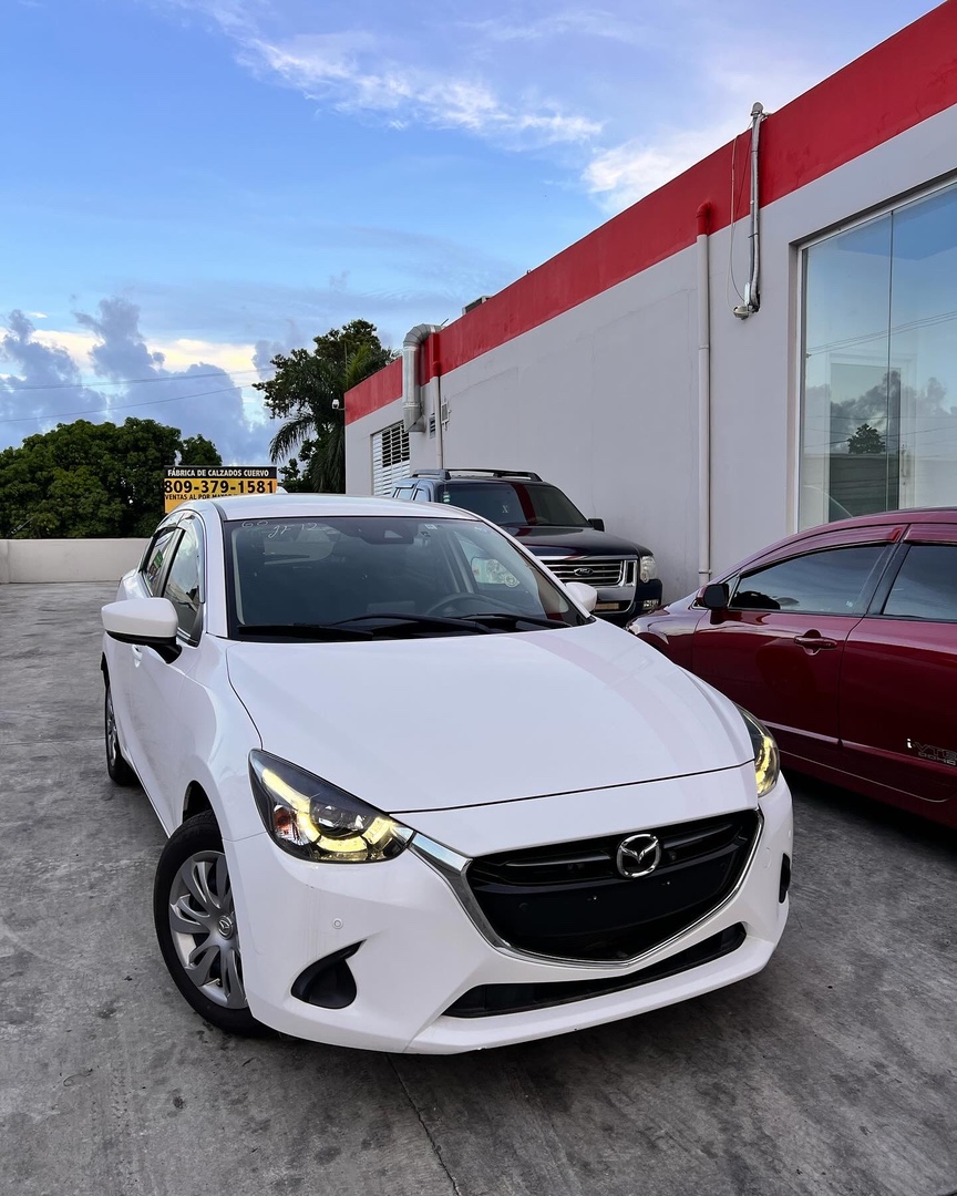 carros - Mazda Demio 2019 Sport Full