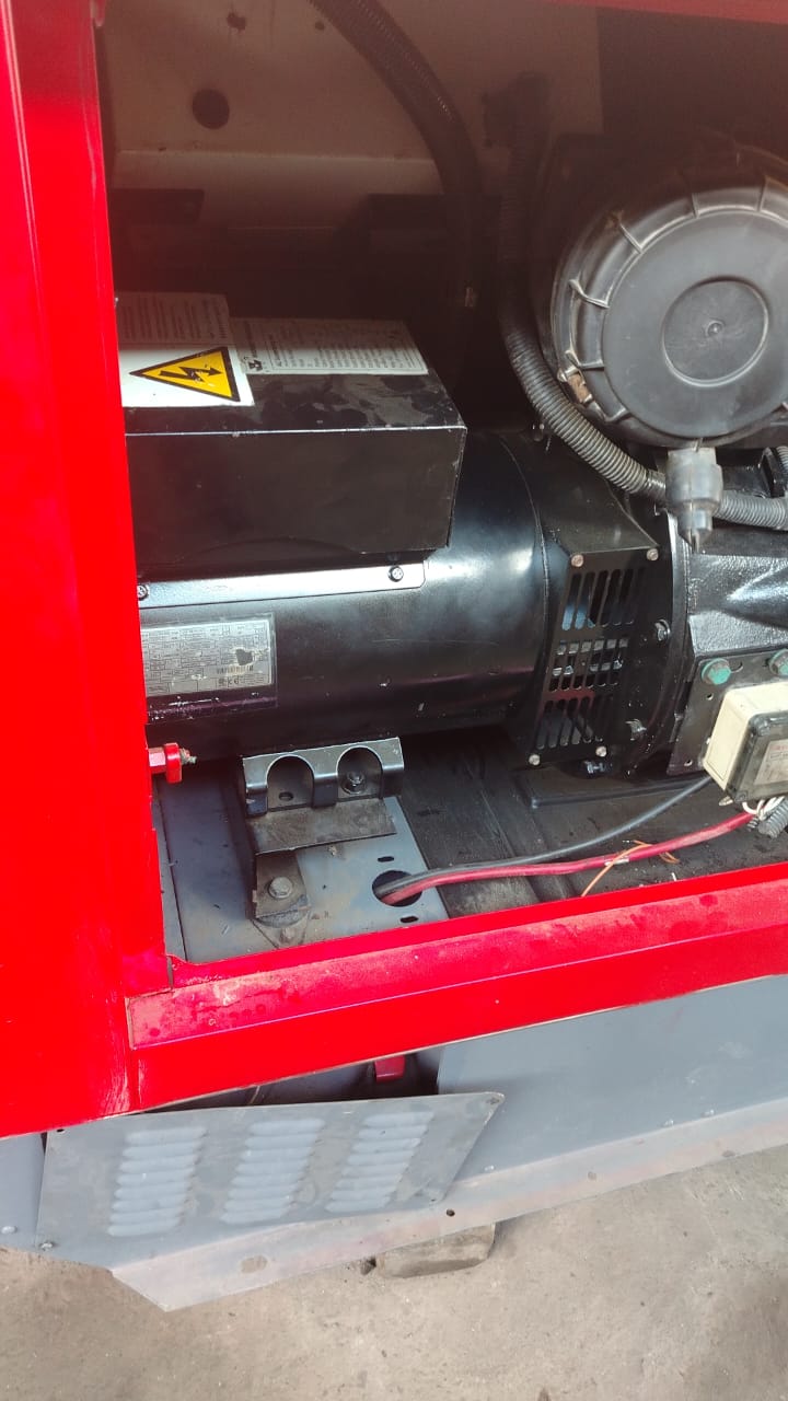 plantas e inversores -  planta Electrica, Massey Ferguson de 30 KW . 3