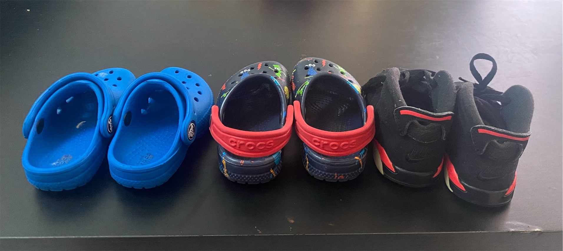 ropa y zapatos - Zapatos bebes size 6 y size 7 crocs