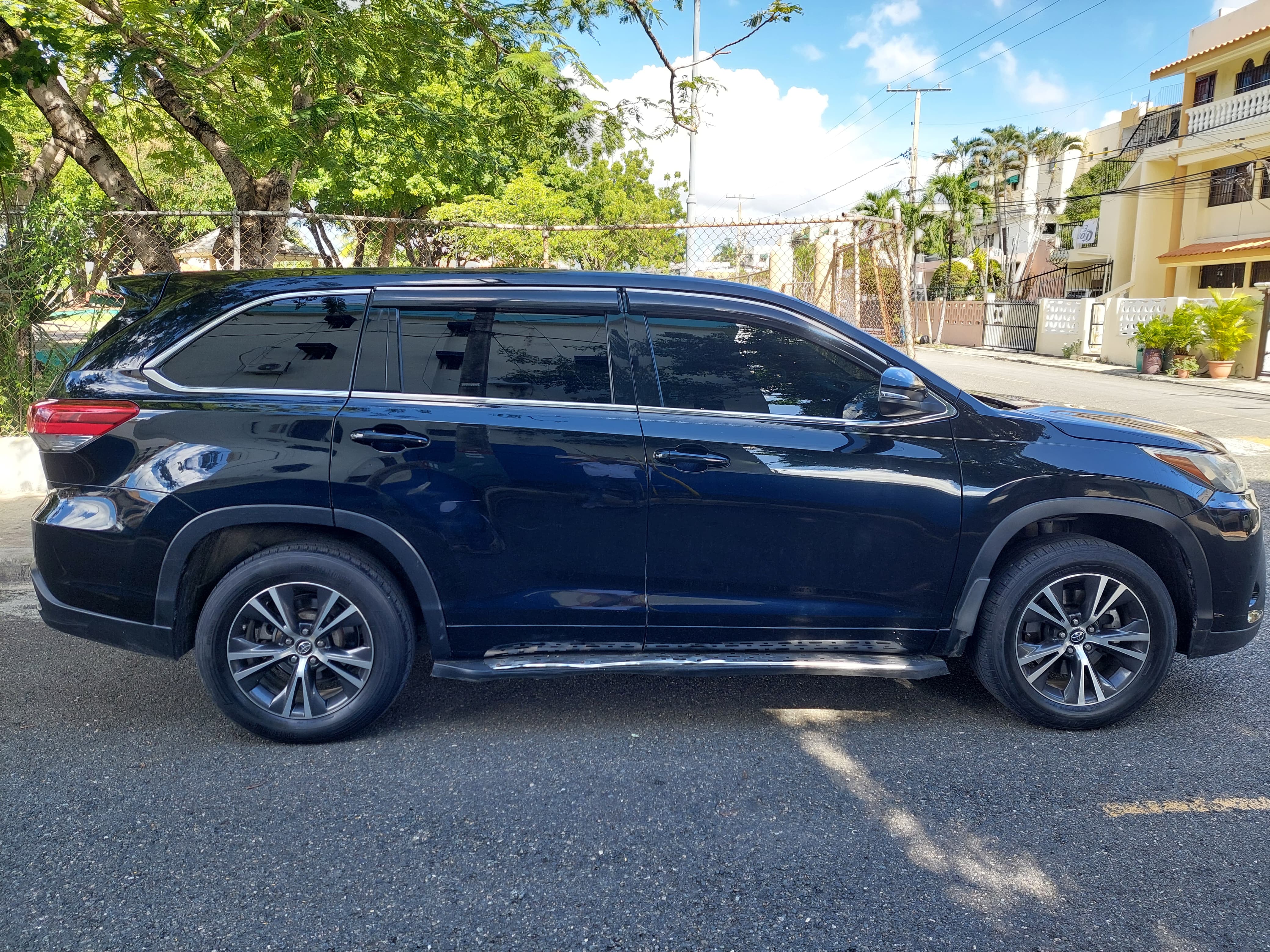 carros - Toyota Highlander LE 2017 5