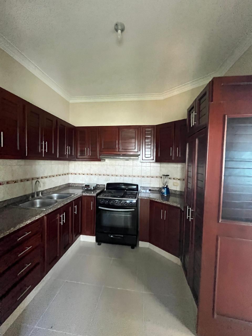 apartamentos - Vendo Gazcue oportunidad dos hab dos baños parqueo 3