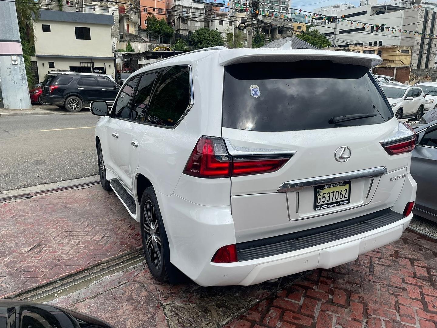 jeepetas y camionetas - Lexus LX 570 2018 5