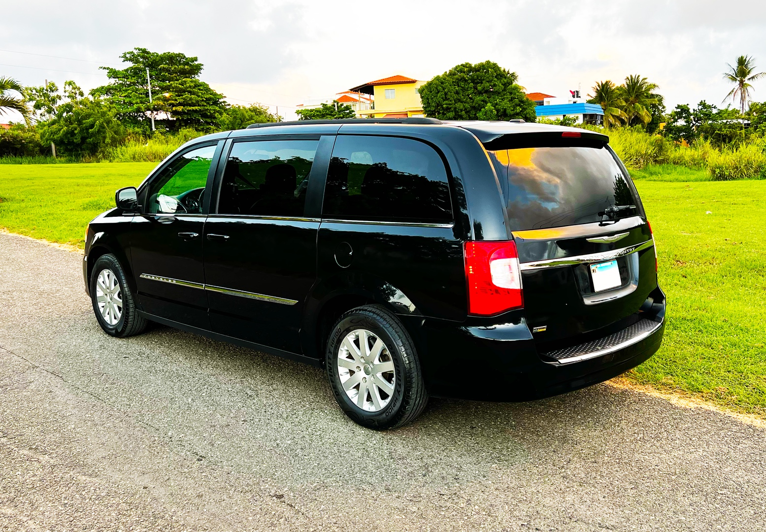 carros - CHRYSLER TOWN & COUNTRY TOURING 3,6 AT V6 2015 2