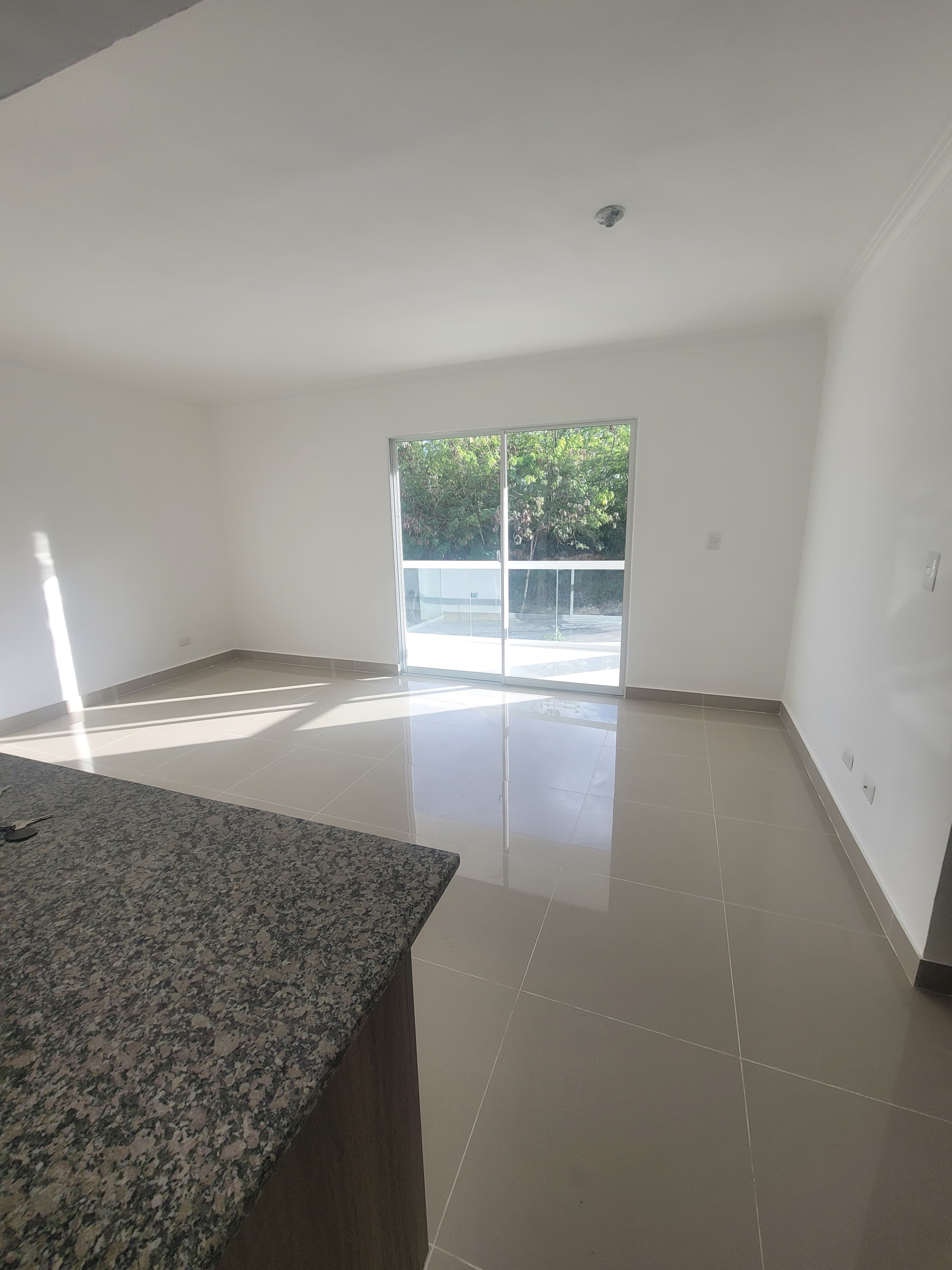 apartamentos - Apartamento en Jacobo majluta bono del gobierno  3