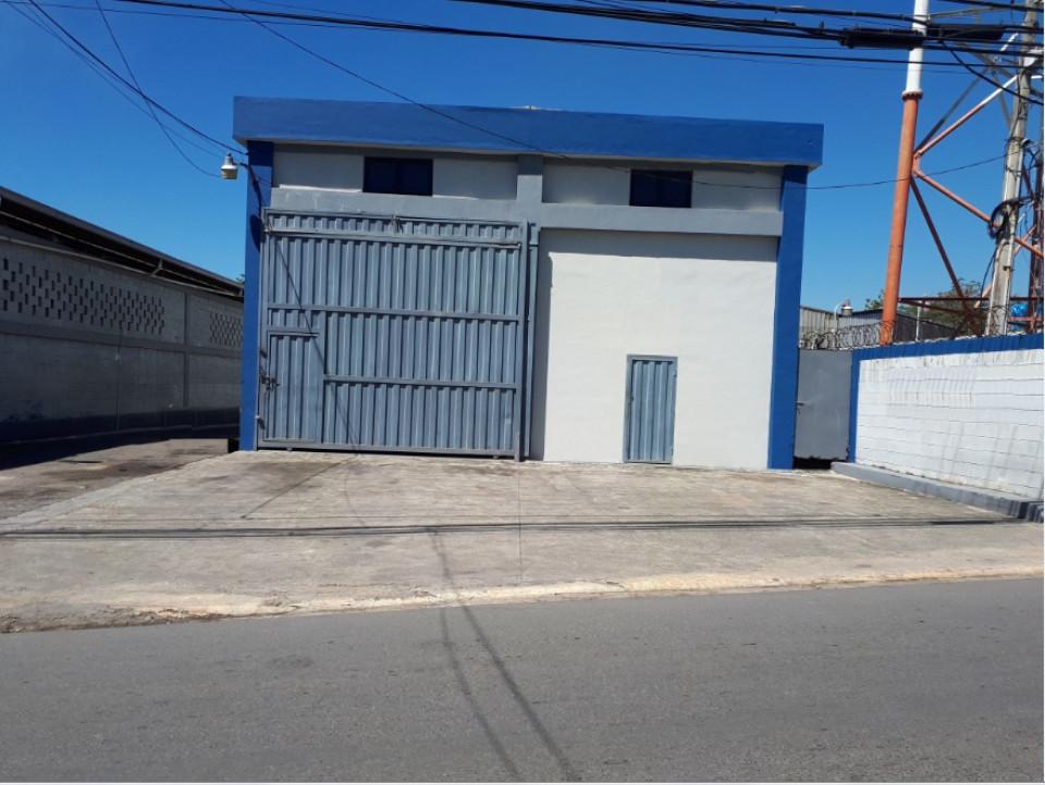 otros inmuebles - Nave Industrial en Alquiler en MANOGUAYABO