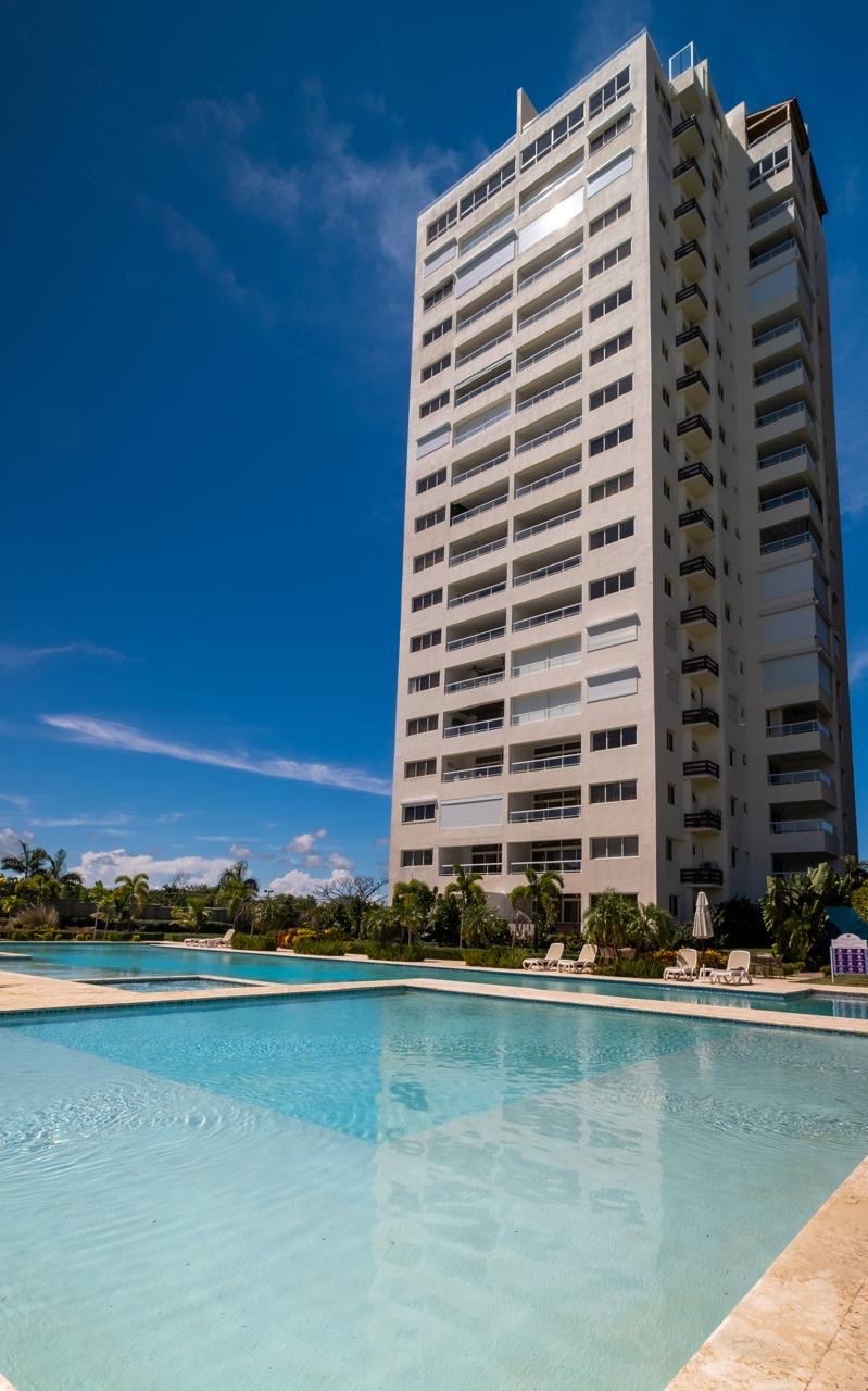 apartamentos - venta de apartamento en Juan dolió con piscina y acceso al club de playa