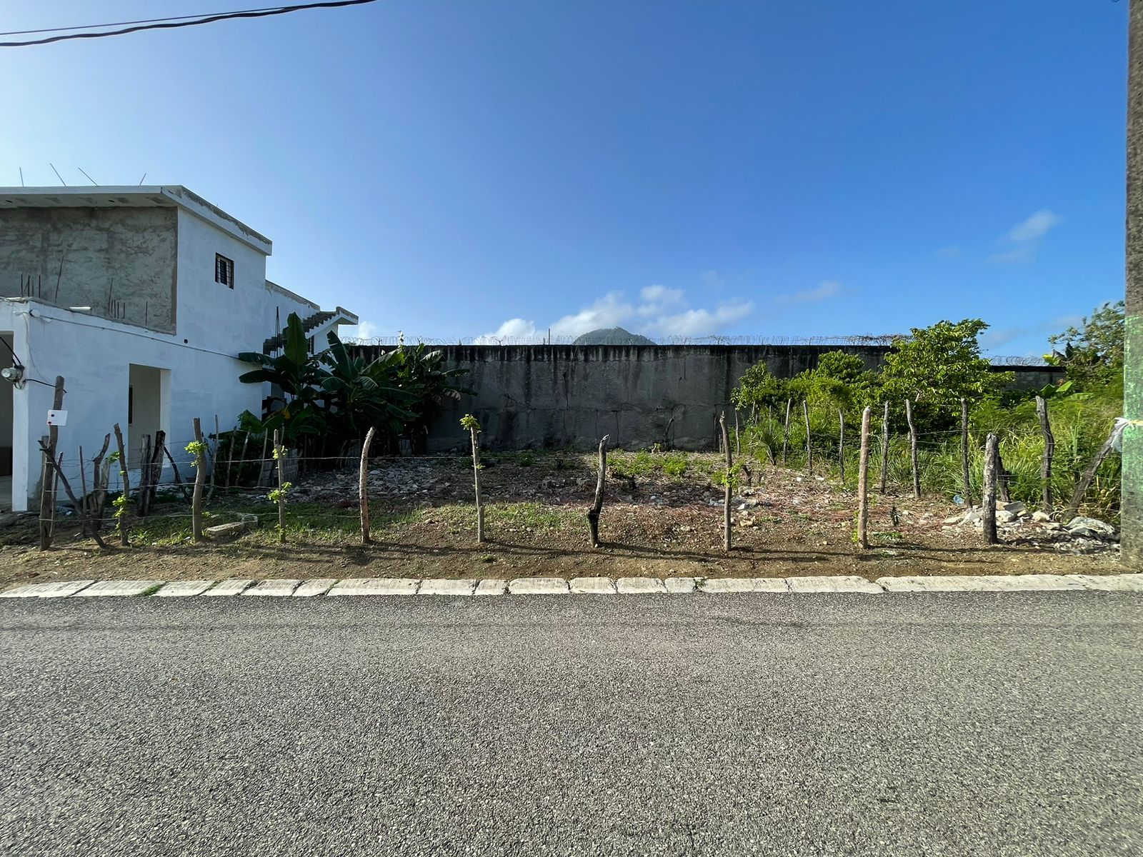 solares y terrenos - SOLAR DE VENTA EN PUERTO PLATA 2