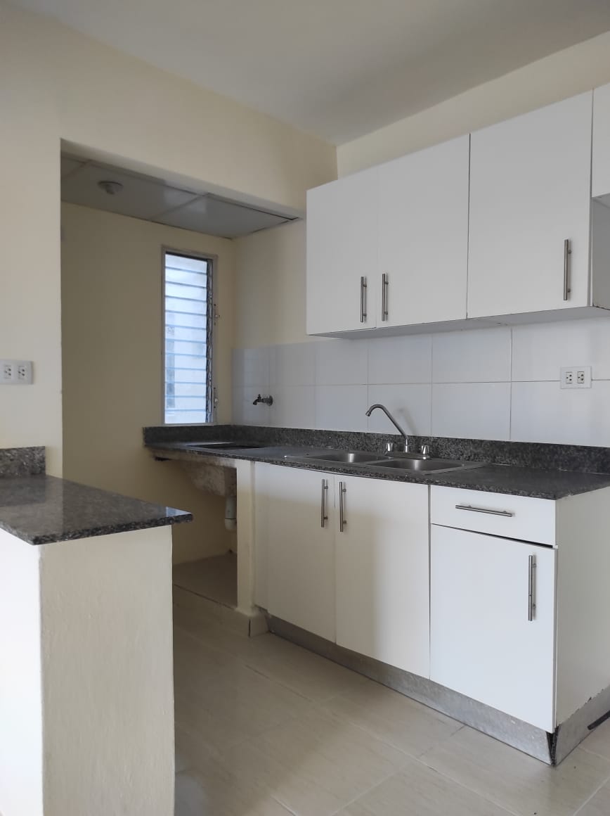 apartamentos - ALQUILO APTO DE 3 H, 2 B,  EN PRADO DE SAN LUIS  2