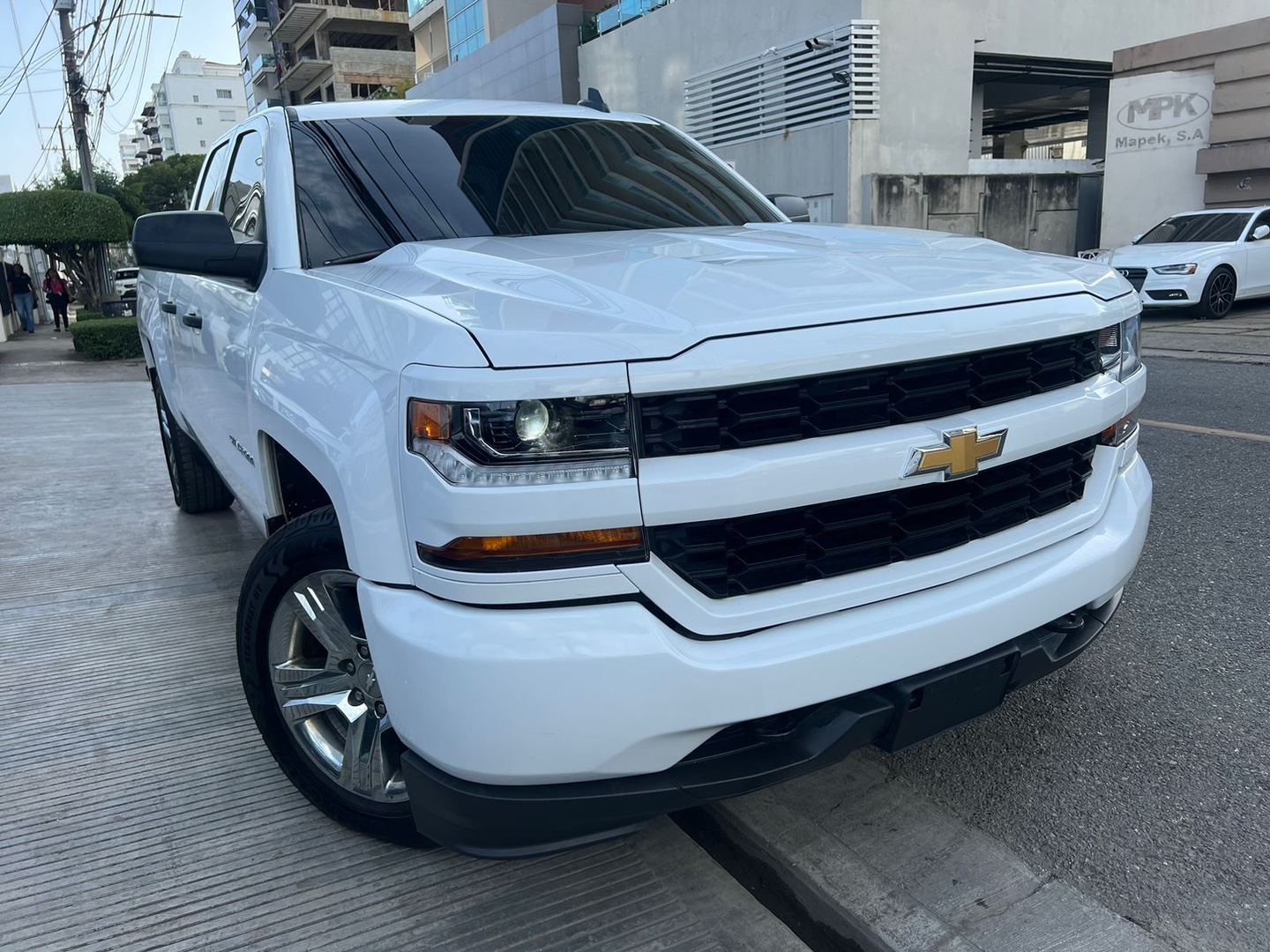 jeepetas y camionetas - CHEVROLET SILVERADO 2018 3