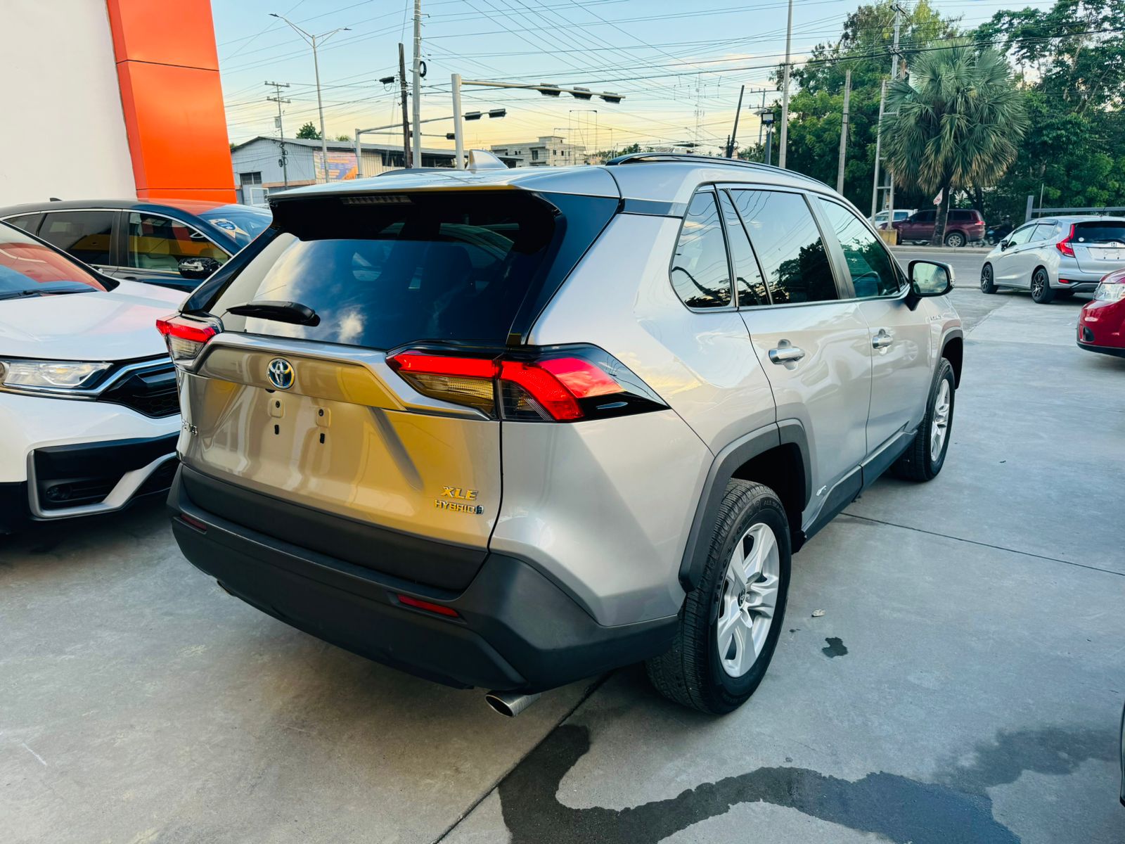 jeepetas y camionetas - Toyota Rav4 2022 XLE PREMIUM ✅️ Clean Carfax  7