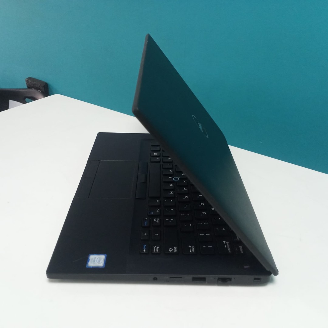 computadoras y laptops -  Laptop, Dell Latitude 7480 (touch) / 7th Gen, Intel Core i7 / 8GB DDR4 / 512GB  3