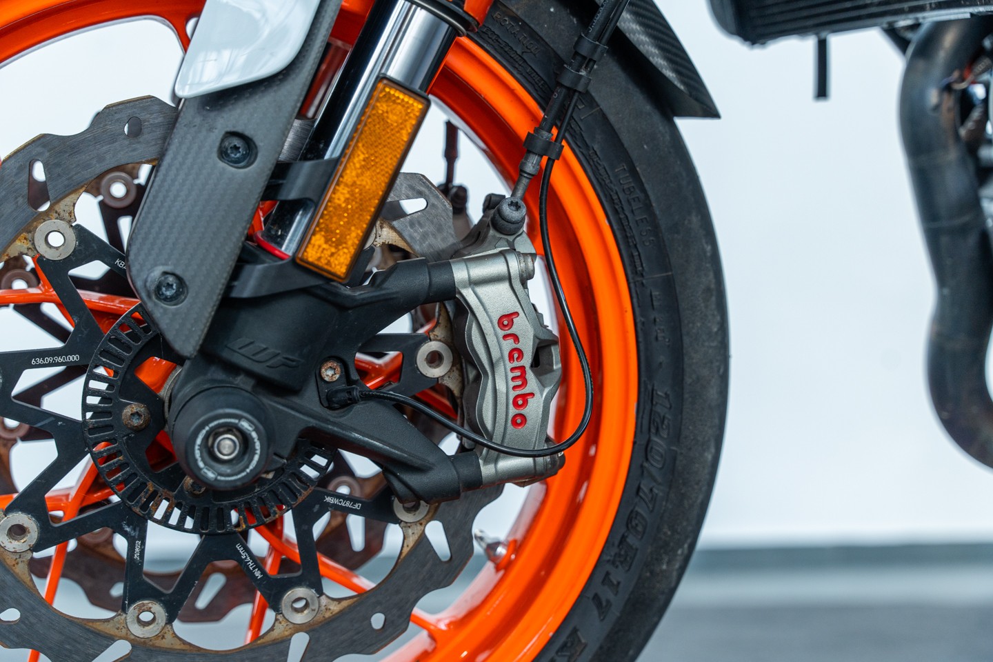 motores y pasolas - KTM 890 DUKE R 2021 7