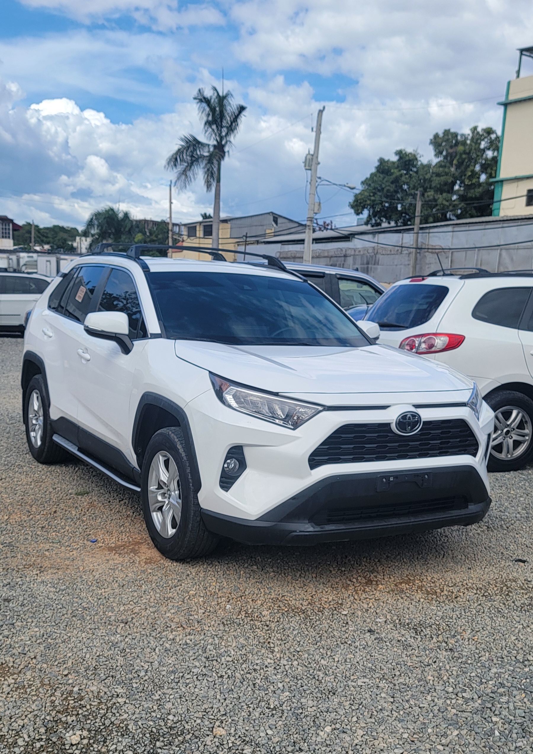 jeepetas y camionetas - TOYOTA RAV4 XLE 2021