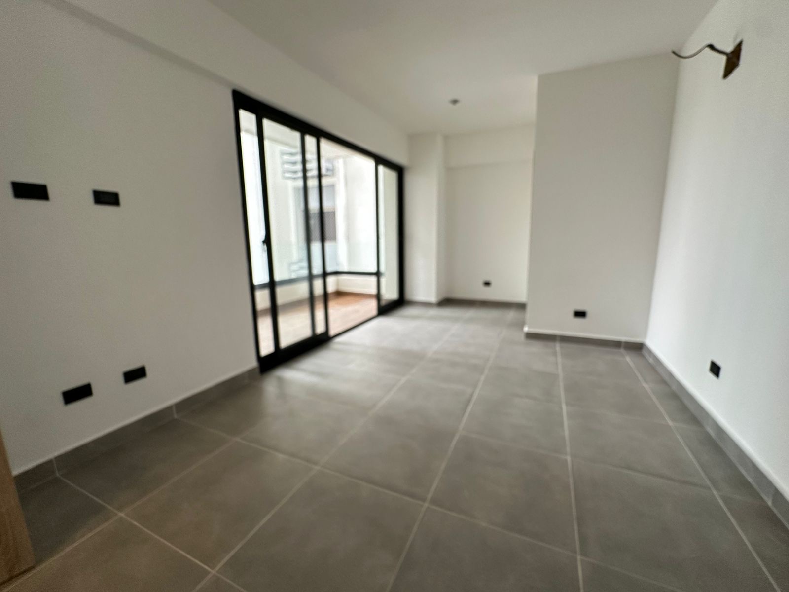 apartamentos - Alquiló millón piso 3 tres hab con baño dos parque 5