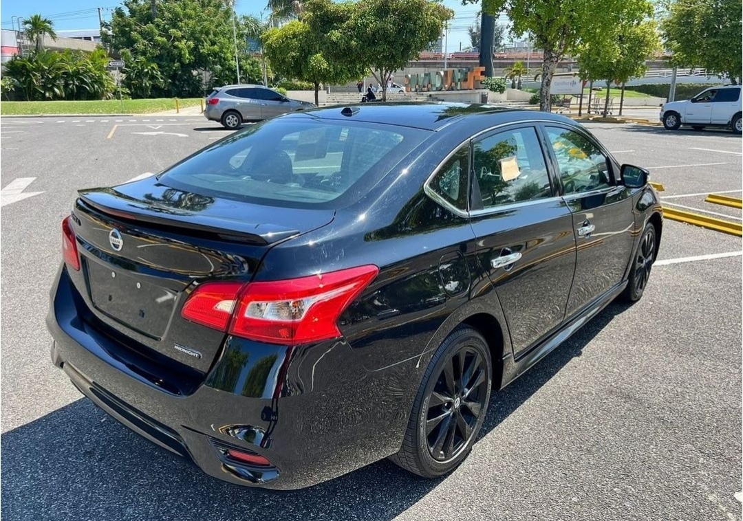 carros - 2018 Nissan Sentra SR Midnight Edition  1