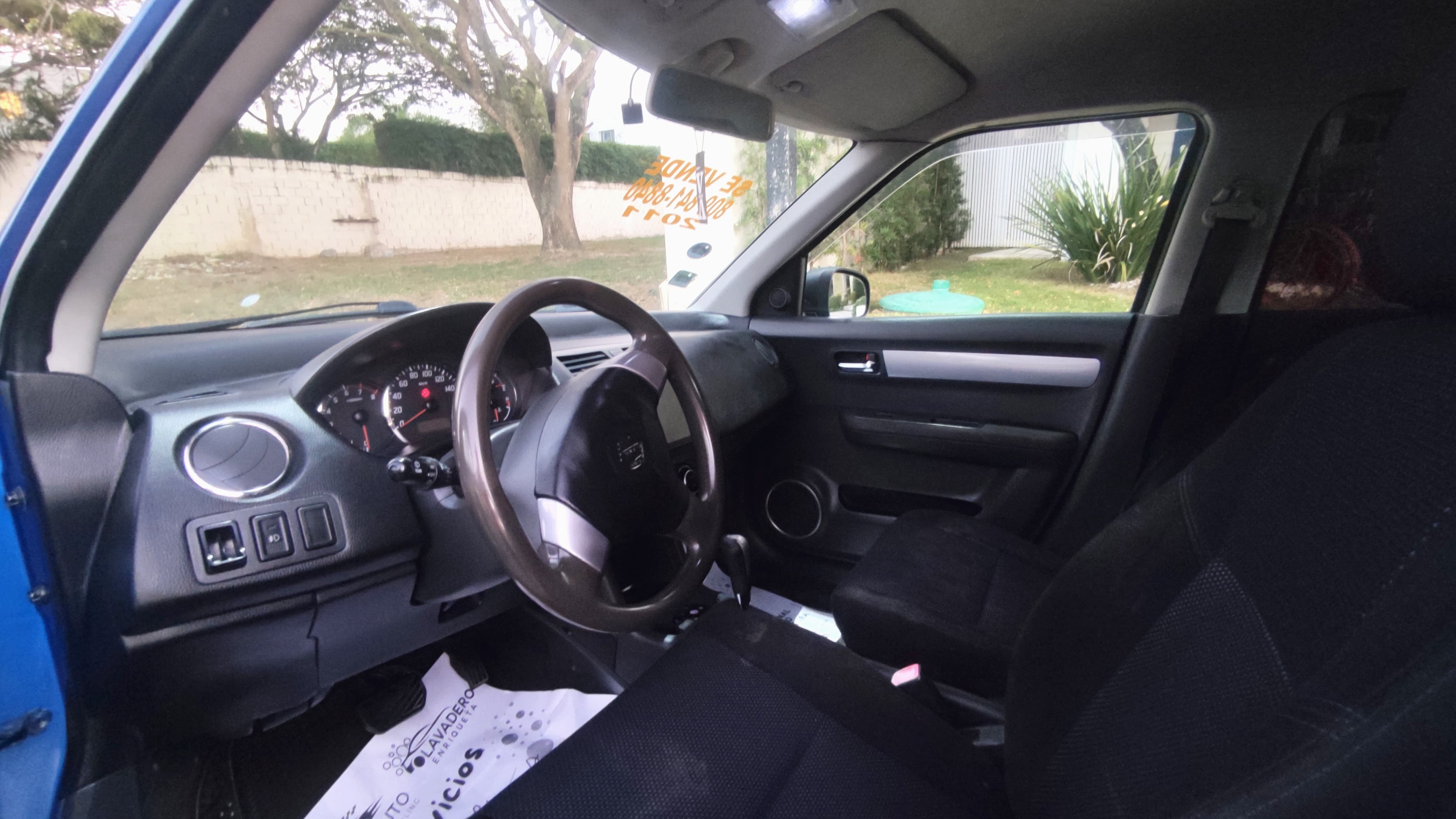 carros - suzuki Swift 2011 3