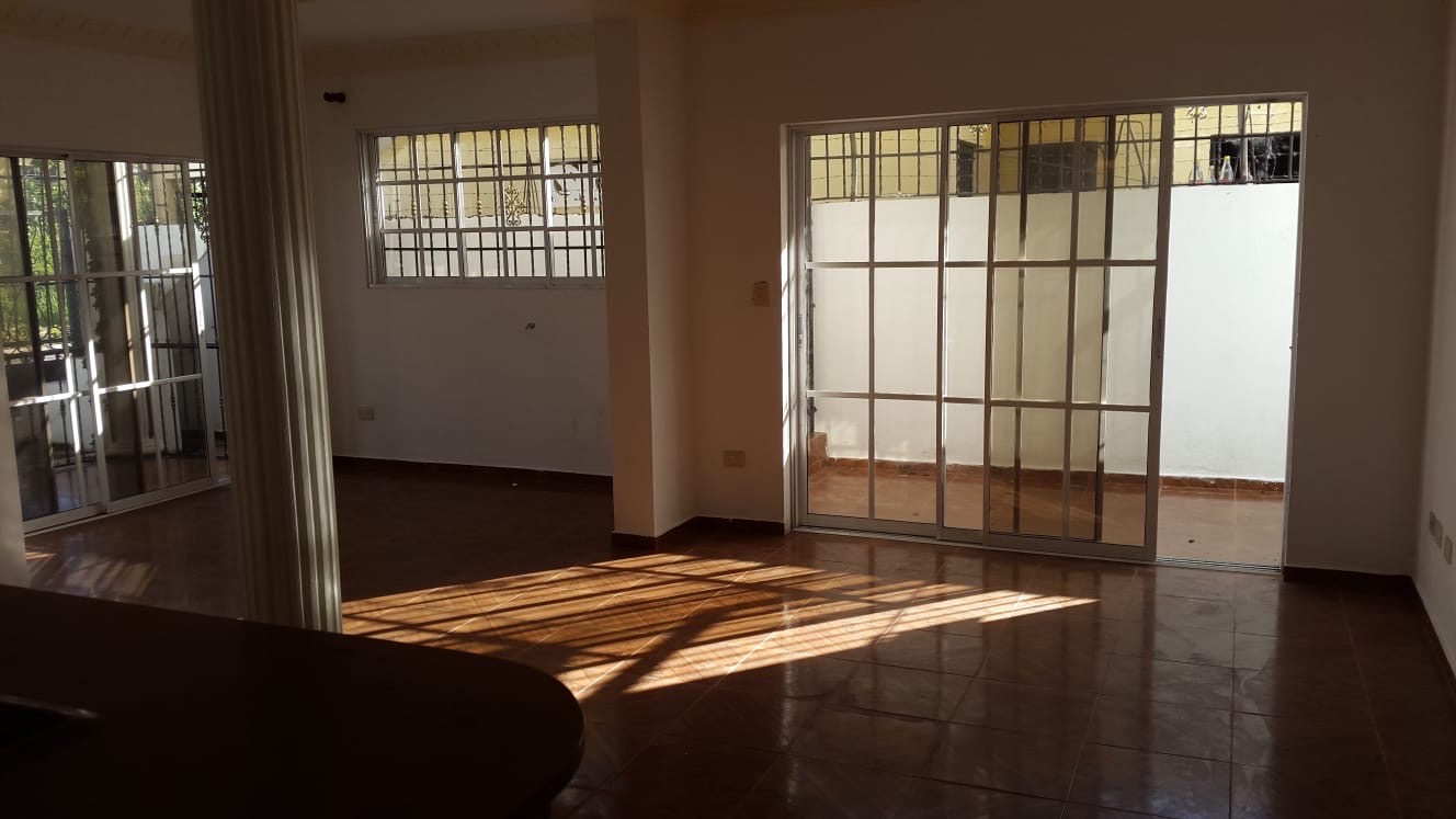 casas - vendo Casa en Prado Oriental Santo Domingo Este 2