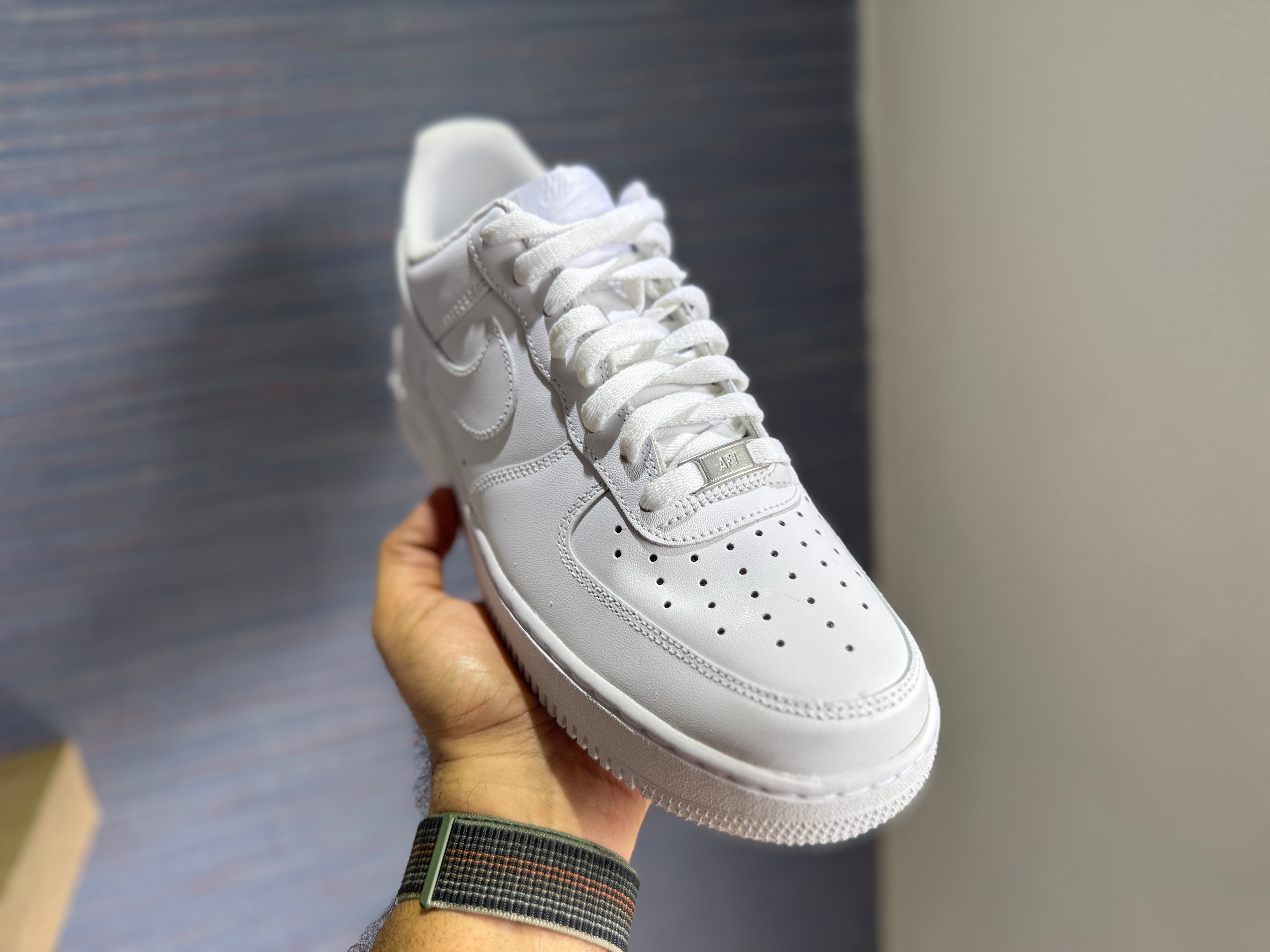 ropa para hombre - Tenis Nike Air Force One SZ 43 /42 EU Nuevo RD$ 8, 2