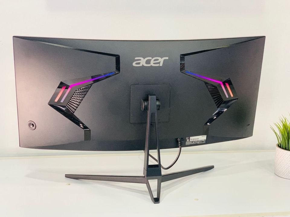 computadoras y laptops - MONITOR ACER GAMING 34" 165Hz CURVO 3440X1440 1