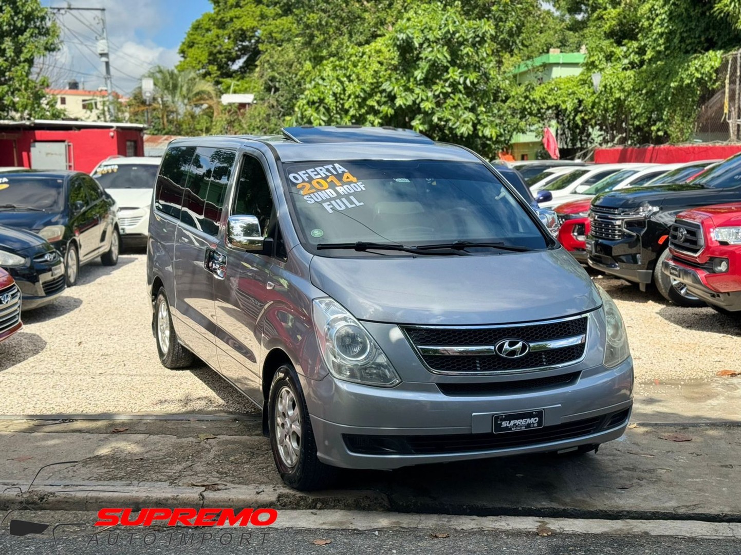 jeepetas y camionetas - HYUNDAI GRAND STAREX