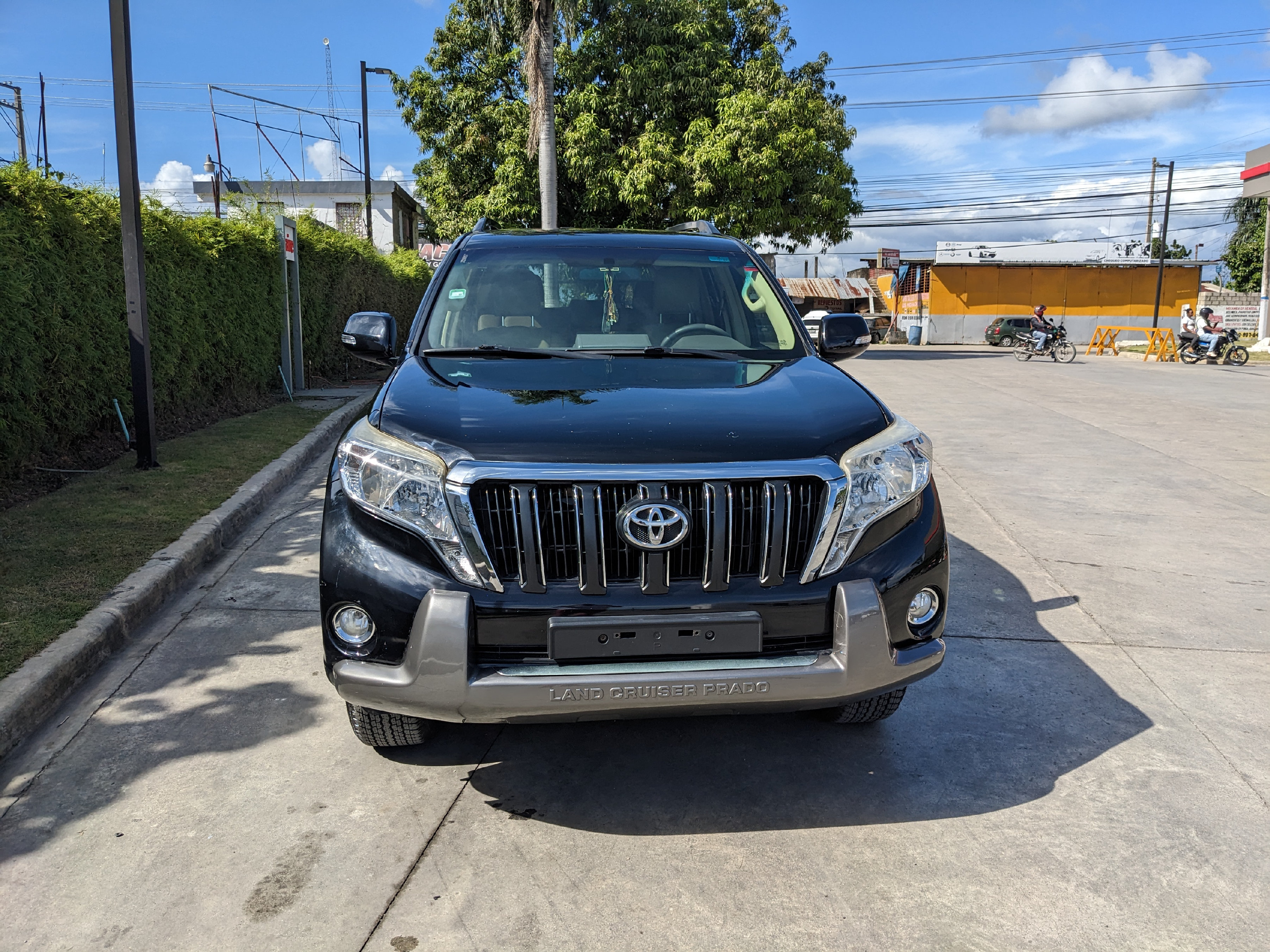 jeepetas y camionetas - TOYOTA LAND CRUISER PRADO TXL 2014 