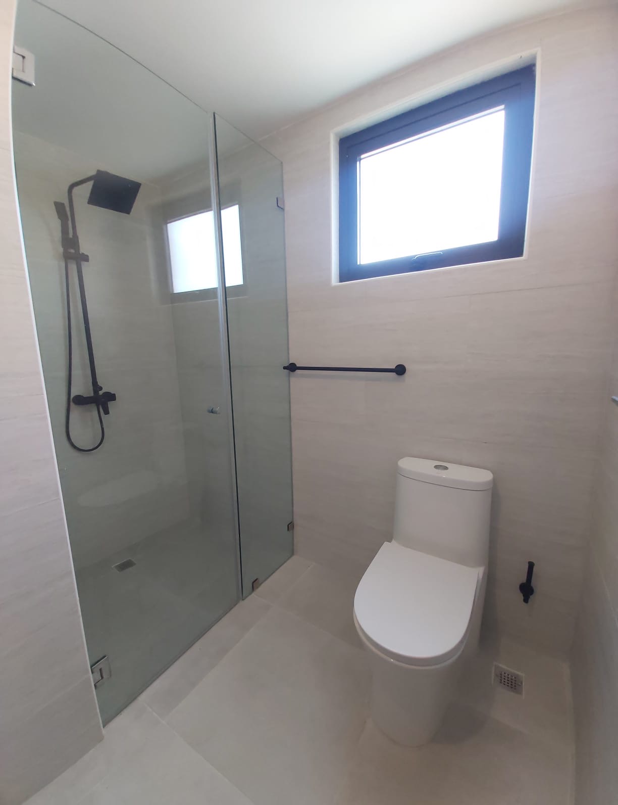 apartamentos - Alquiló piantini línea blanca torre lujo tres hab  1