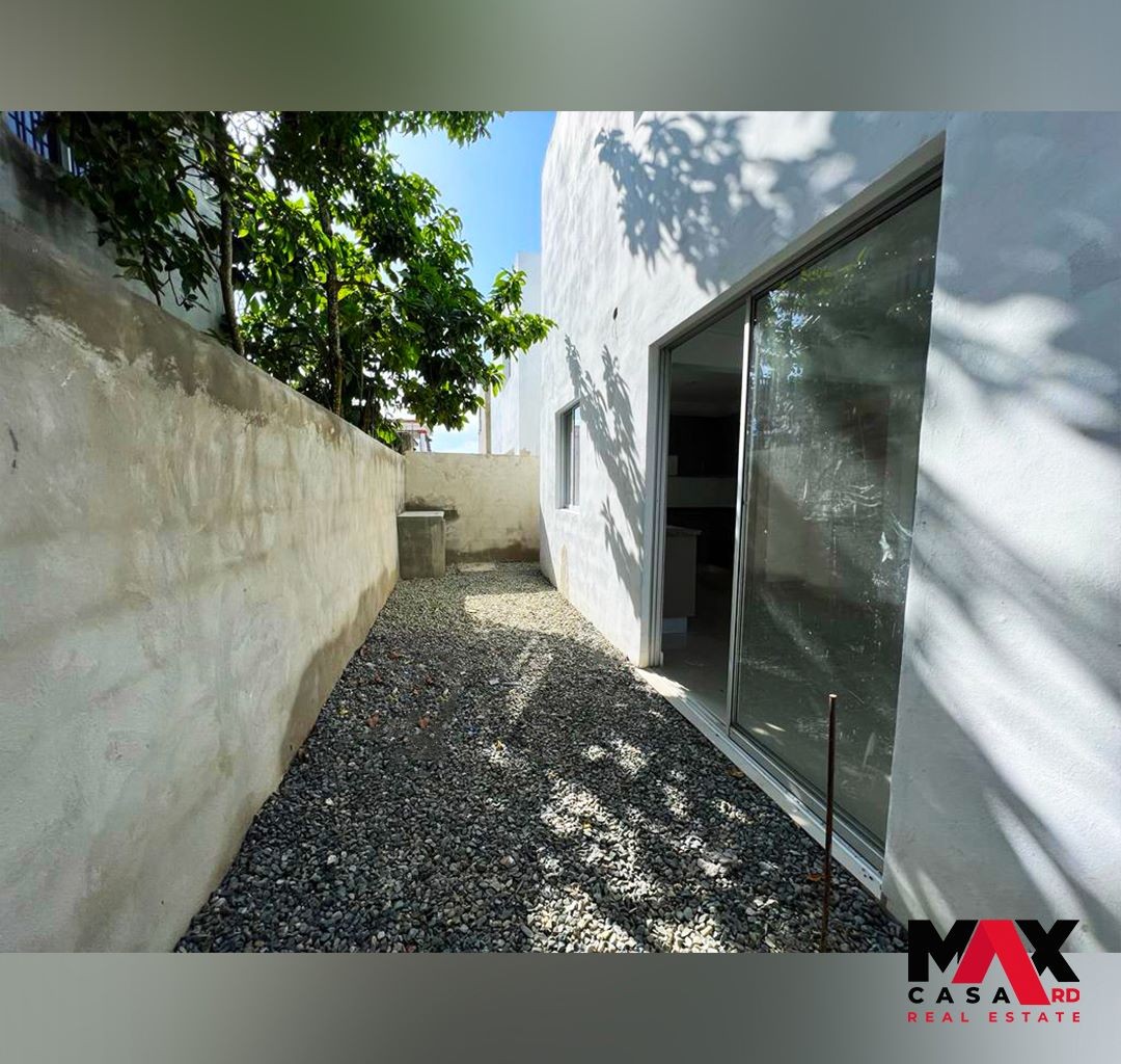 casas - HERMOSA CASA DE VENTA UBICADA EN BRISA ORIENTAL, SAN ISIDRO, SANTO DOMINGO ESTE 9