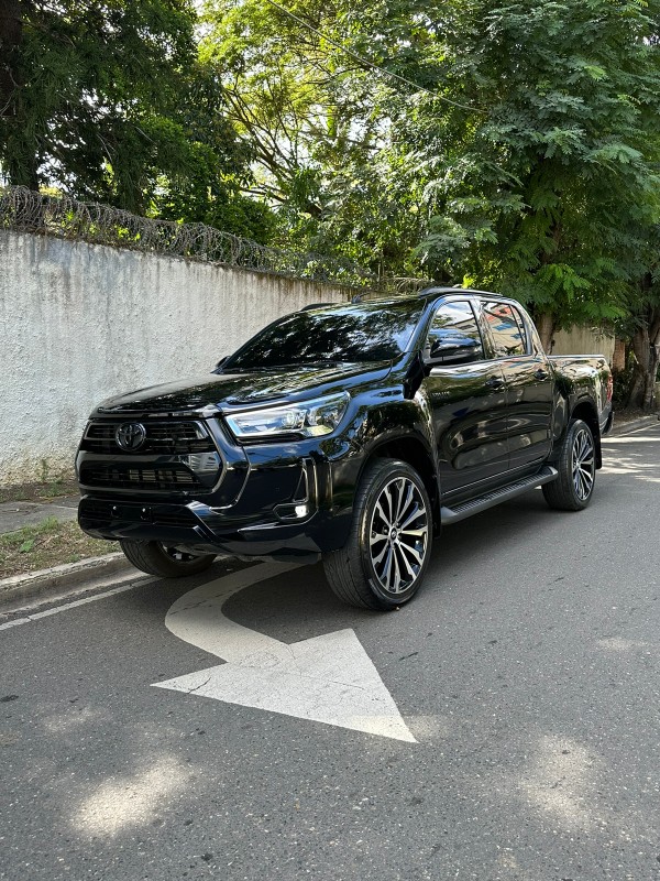 jeepetas y camionetas - Toyota hilux 2022 0