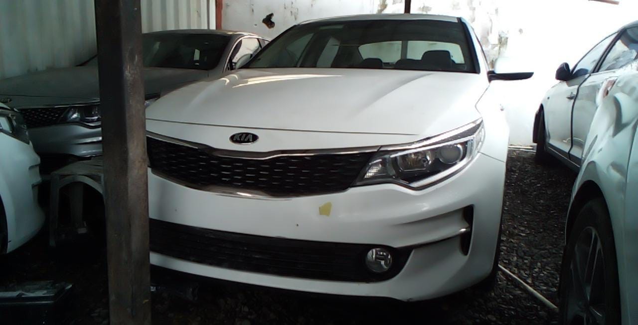 carros - KIA K5 2017 BLANCODESDE: RD$690,100.00