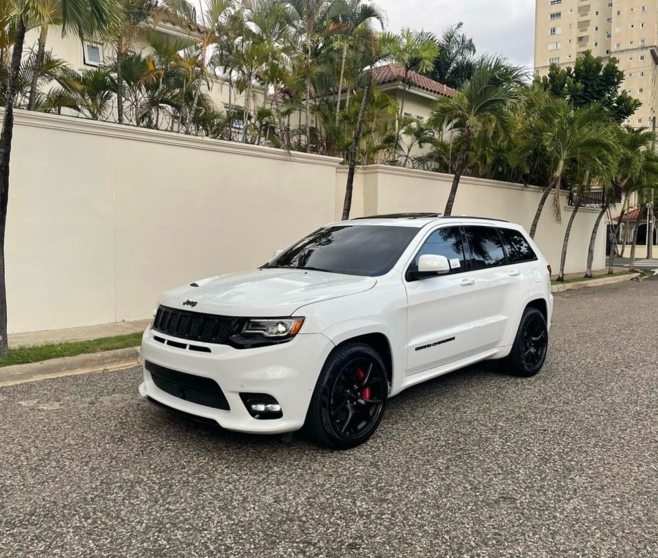 jeepetas y camionetas - Jeep grand cherokee srt 2018